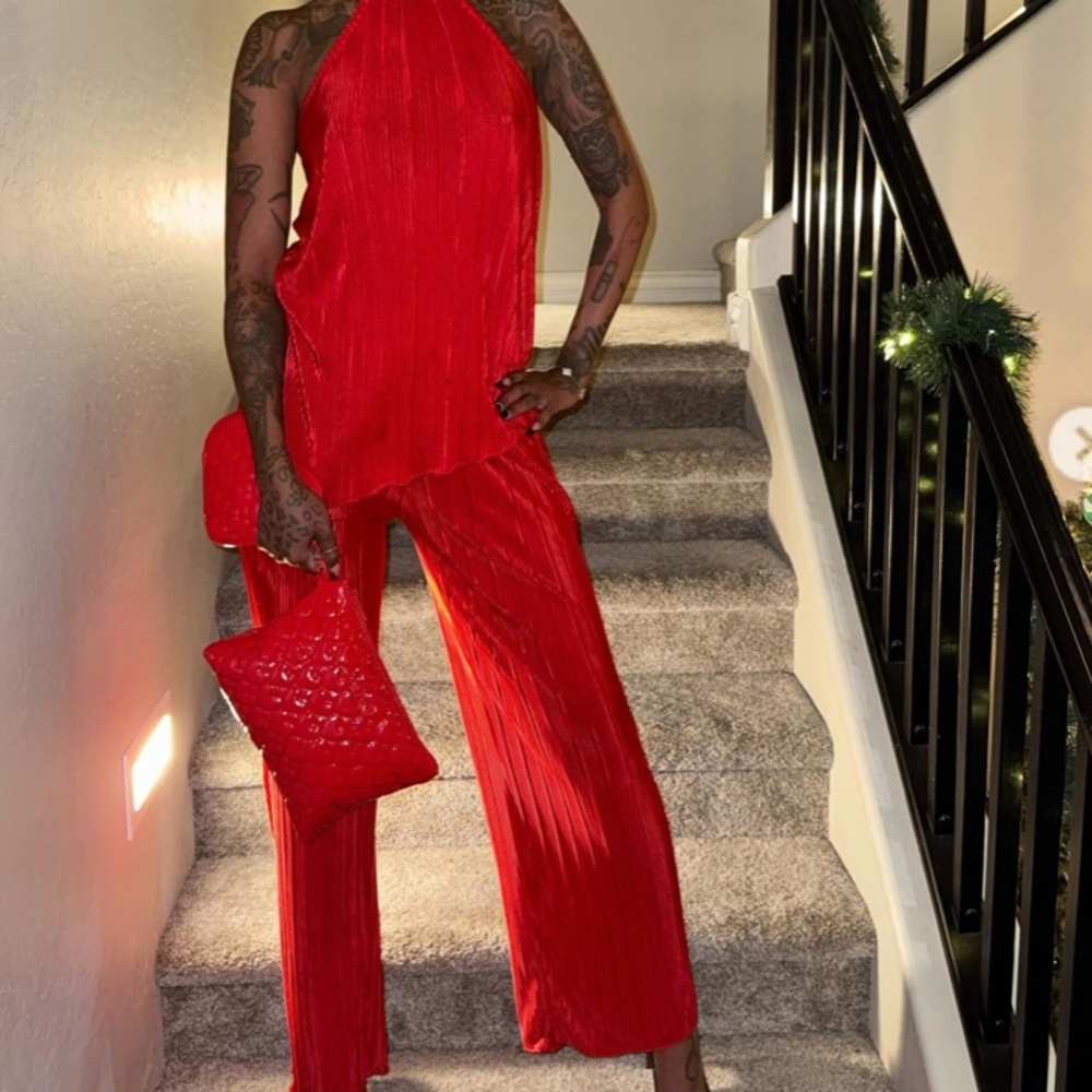 Red Pants - Picture 5 of 5